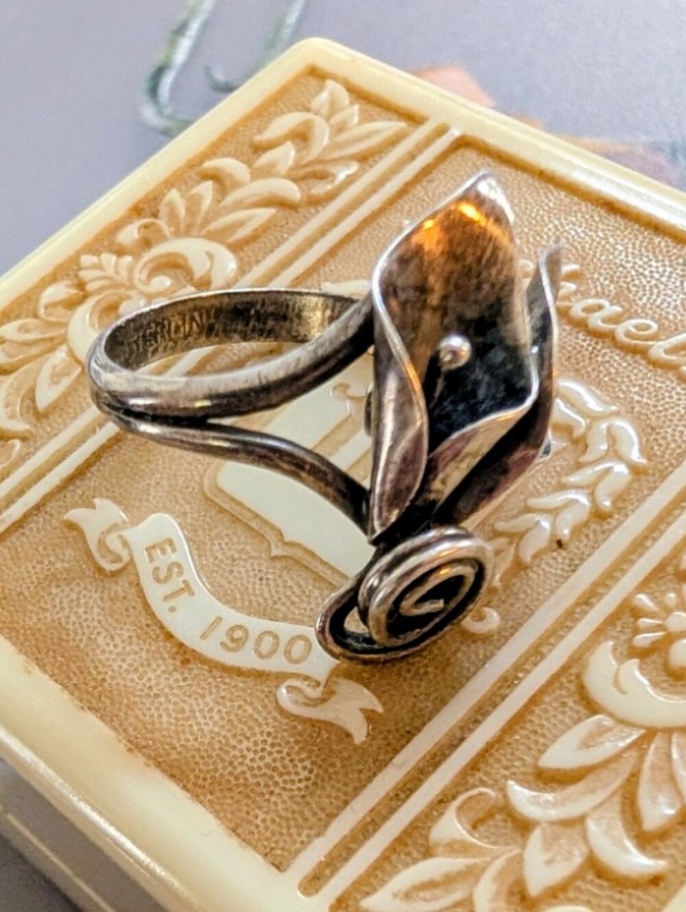 1930s/40s Stuart Nye Of New York Iconic Sterling Calla Lilly Ring - Picture 4 of 8
